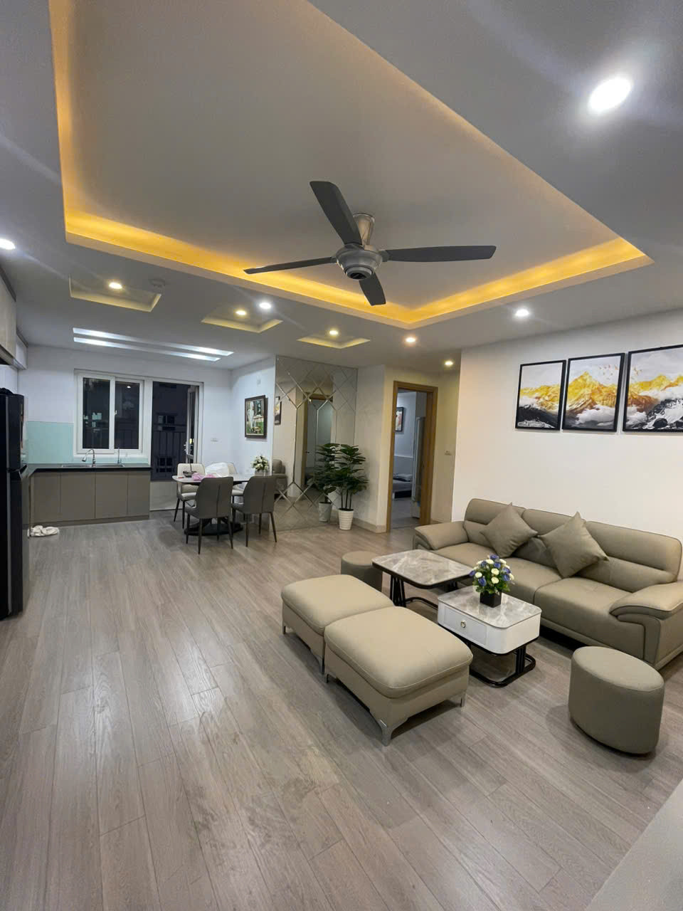 Chính chủ bán căn góc tầng 6, 2 Pn, 76m2  tại Thanh Hà-Hà Đông