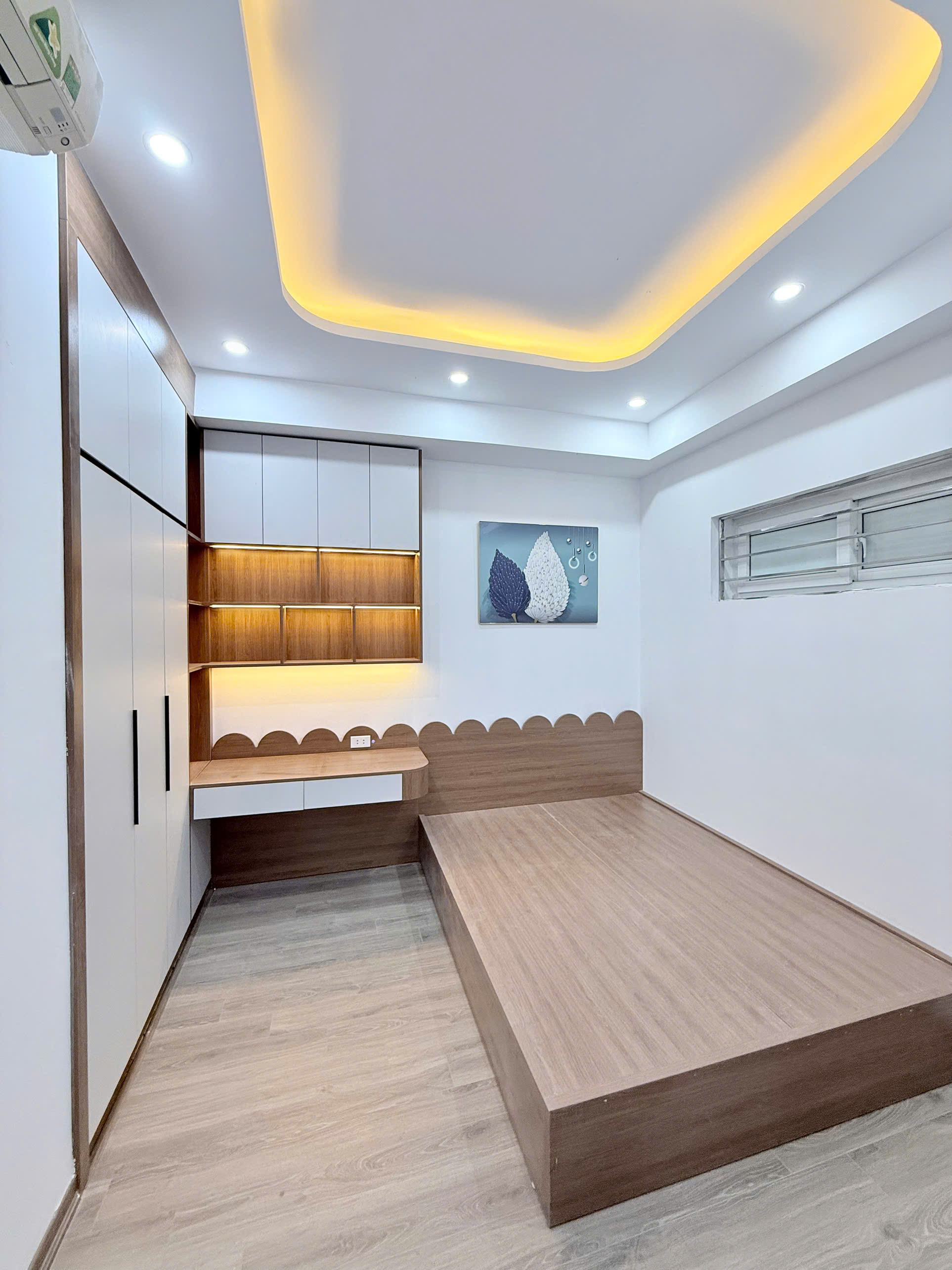 Cần tiền bán nhanh căn hộ chung cư 3PN Thanh Hà-Hà Đông