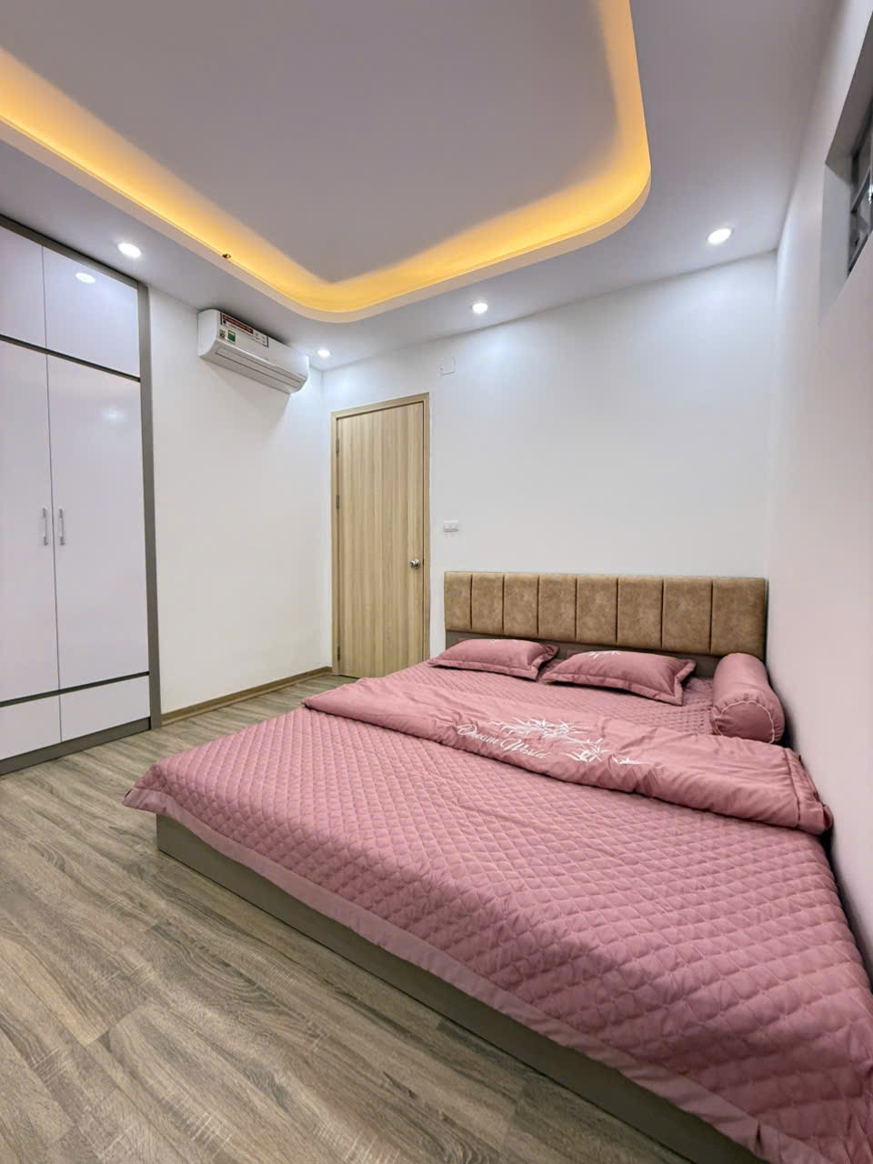 Cần tiền bán nhanh căn hộ chung cư Thanh Hà-Hà Đông 2Pn full nội thất