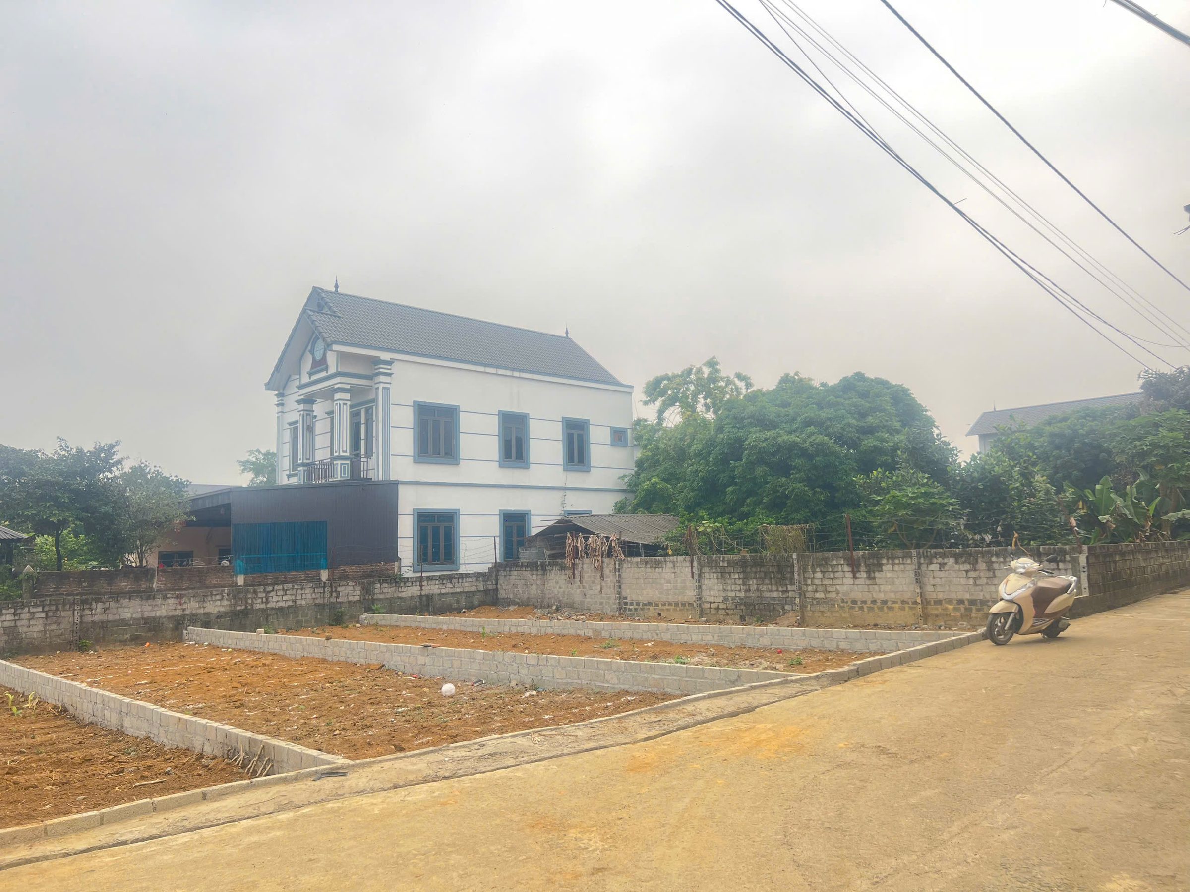 NHỈNH  2 TỶ – SỞ HỮU NGAY 100M² FULL THỔ CƯ TẠI HÒA LẠC🔥