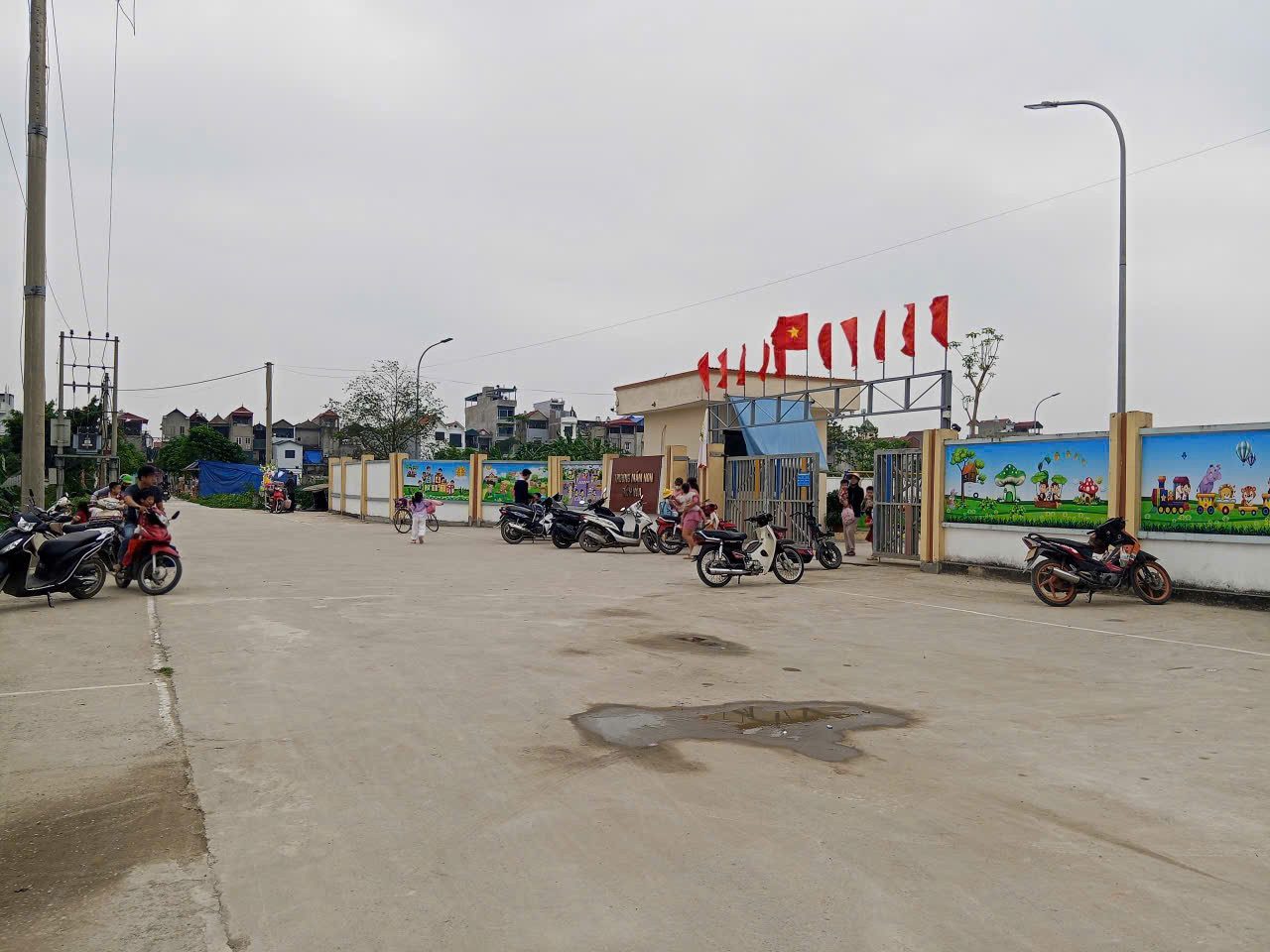 🔥 chỉ 10.0xtỷ - ĐẤT MẶT ĐƯỜNG NHỰA –2 OTO TRÁNH – KD-0977690119~100M2 - VIEW KĐT 222 HECTA🔥