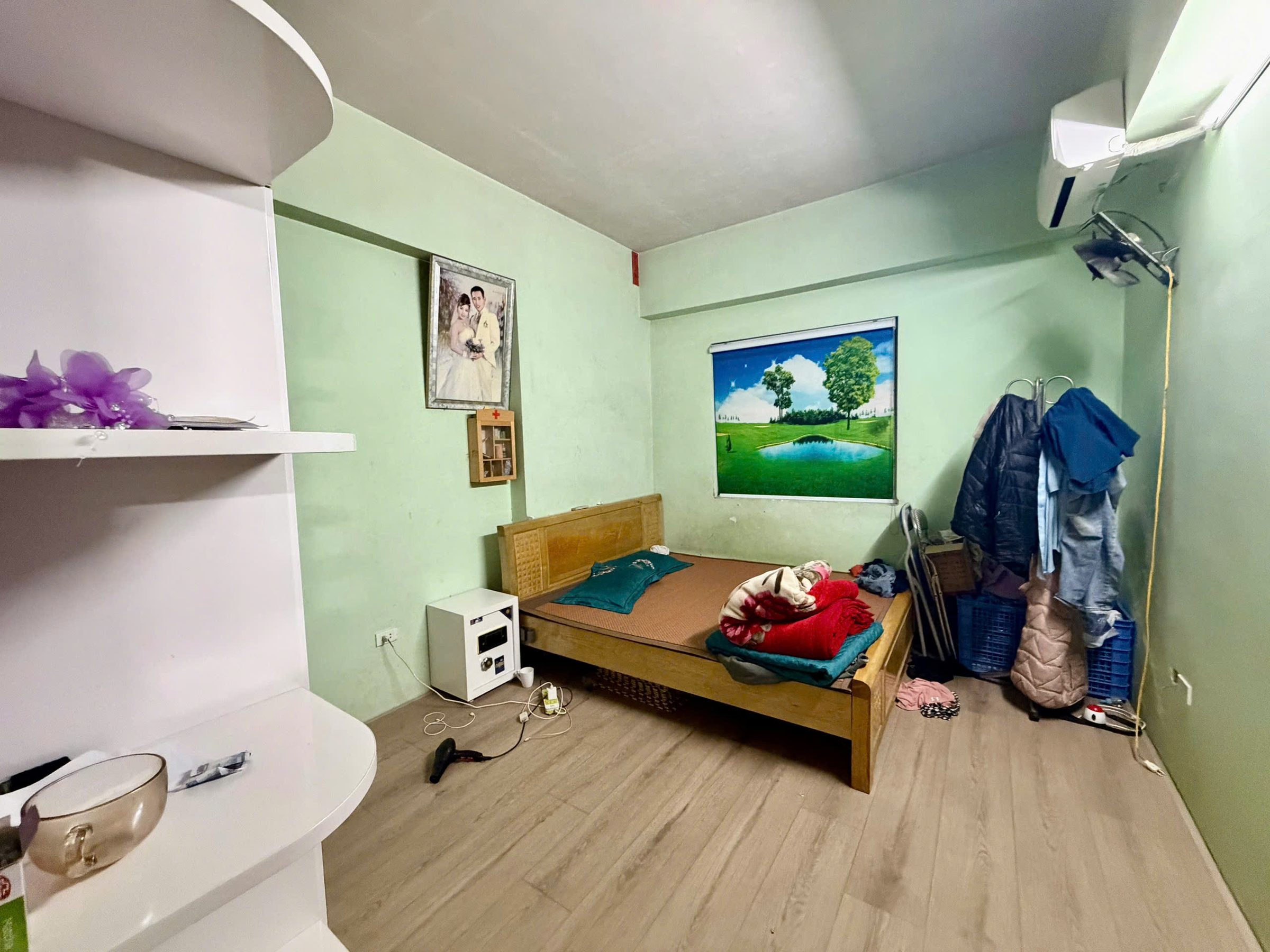 Cần bán gấp căn hộ góc 76m2, 2PN tại Thanh Hà-Hà Đông.