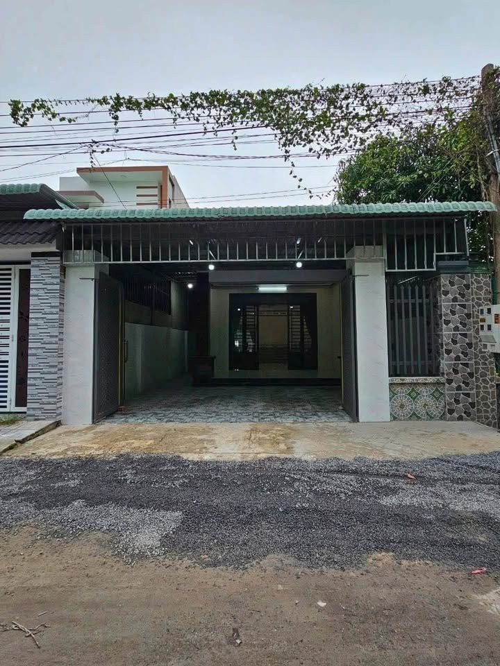Hạ Giá !! Bán gấp căn nhà mới ở Tân An Hội - Củ Chi - Sổ riêng 162m2 giá 800 triệu