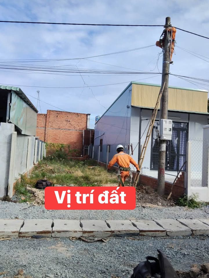 BÁN GẤP LÔ ĐẤT GẦN NGAY KCN, GÒ DẦU, 100M2, SHR, 390TR