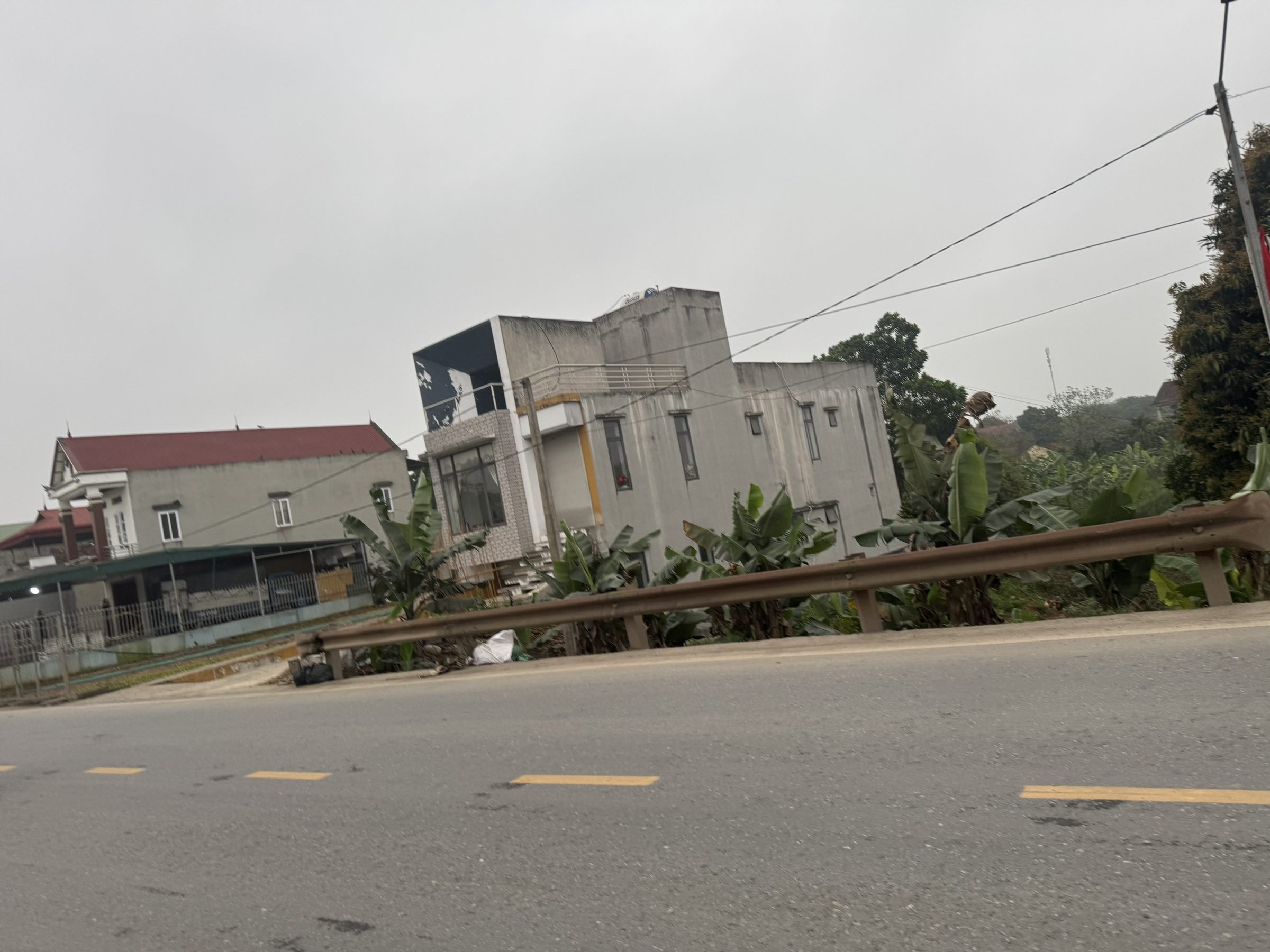 BÁN ĐẤT THỔ CƯ MẶT ĐƯỜNG QUỐC LỘ 32C