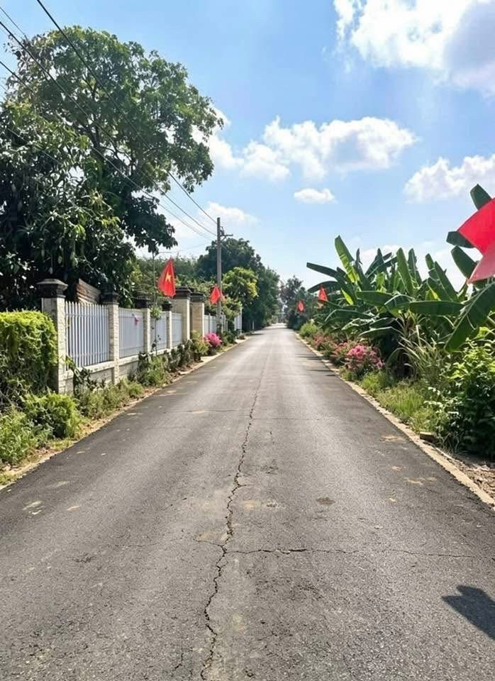 Chủ bán lô đất có nhà sẵn nhà cấp 4 Thuận An, gần sông Sài Gòn: SHR