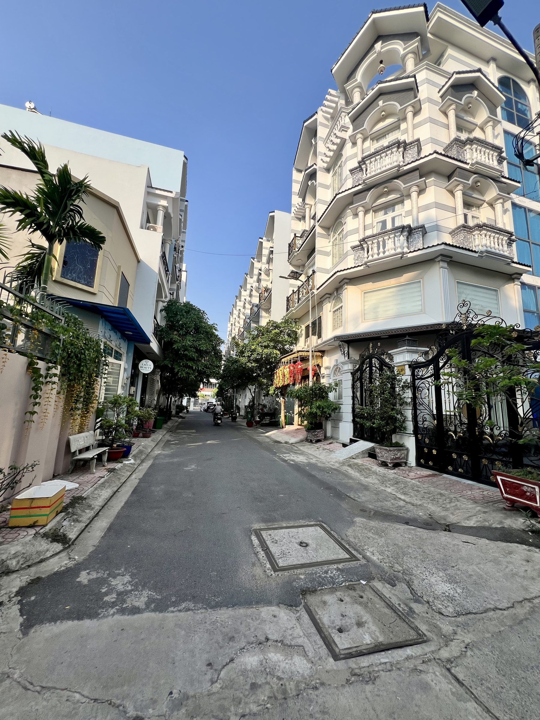 🔥🔥🔥🔥 BÁN NHÀ - VỊ TRÍ CỰC ĐẸP - KHU VIP CẠNH AEON BÌNH TÂN - ĐƯỜNG 8M - 55M2- NGANG 4M - 5 TẦNG - THIẾT KẾ HIỆN ĐẠI - CHỈ 8 TỶ 💵💵