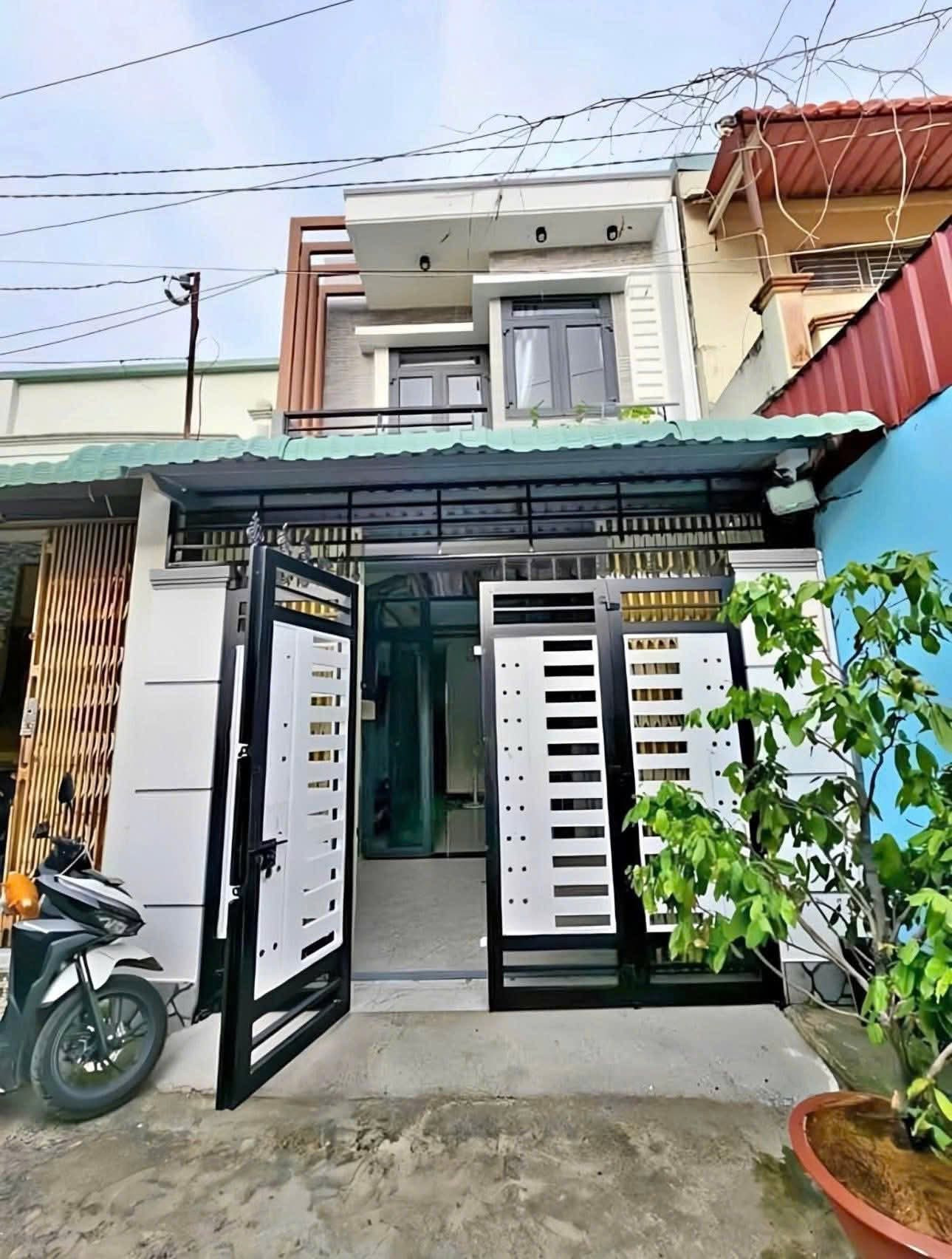 CHỦ NGỘP BANK THANH LÝ GẤP NHÀ 1 TRỆT 1 LẦU GIÁ 1 TỶ 420TRIỆU 3PN 2 WC (GIÁ KO PHÁT SINH THÊM) TPHCM