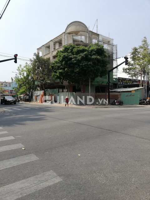 cho thuê căn góc 2MT khu ao sen