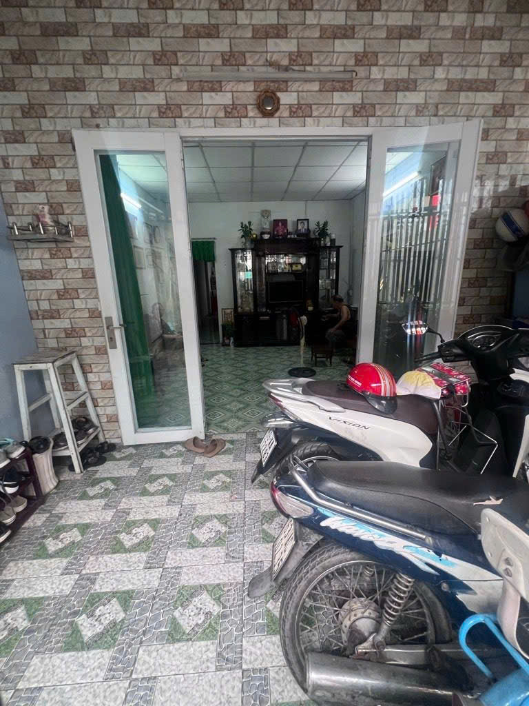 BÁN NHÀ HẺM 187 KINH DƯƠNG VƯƠNG, QUẬN 6, NHÀ CẤP 4, 4*16, GIÁ 6.2 T SĐT: 0399078*** ( PHƯỢNG