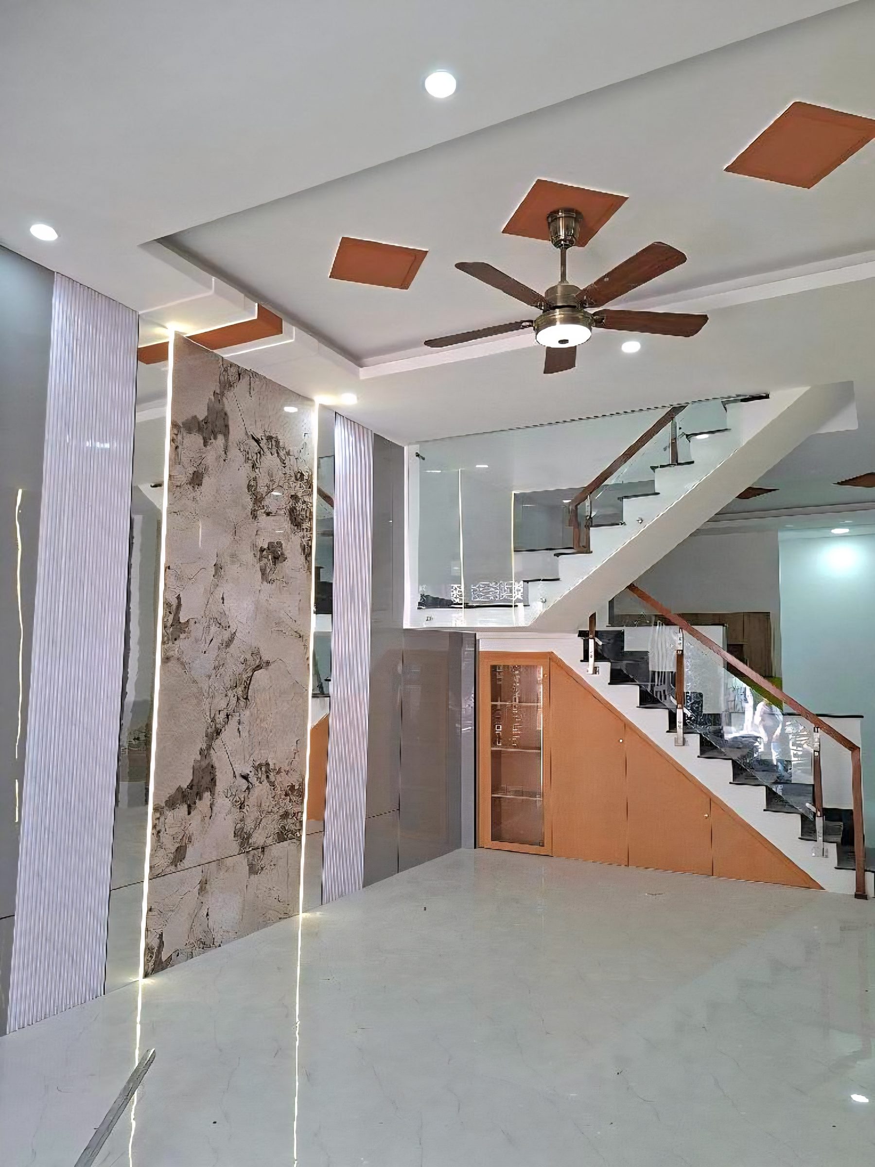 BÁN NHÀ ĐẸP CẠNH TÂ.N KỲ TÂN QUÝ - HẺM XE HƠI - ( 4.5X17M )