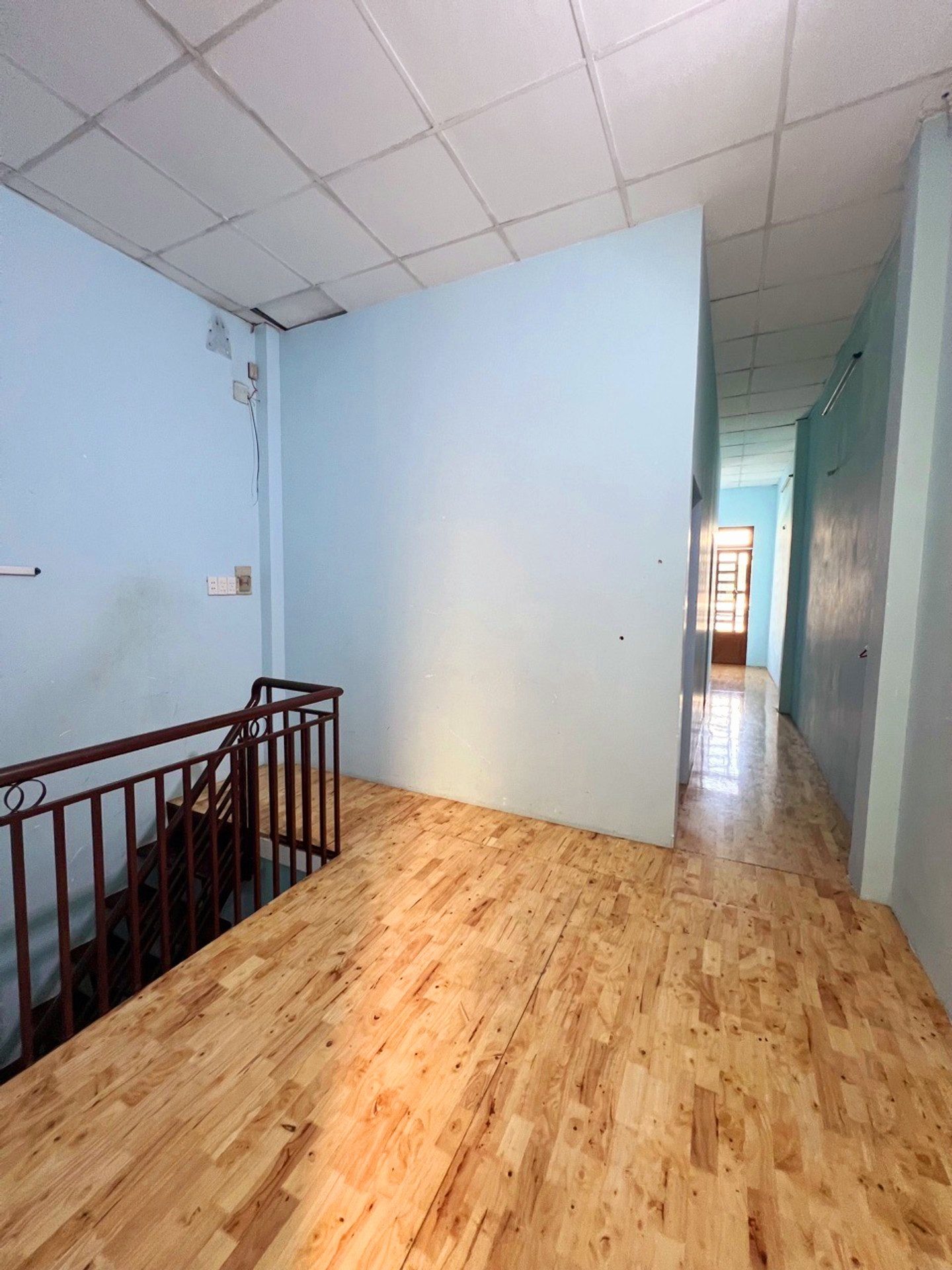 Nhà 2 tầng Bình Tân,4x19, sát chợ,hẻm xe tải 7m,4 tỏi hơn,tiện vừa ở vừa kd nhỏ.