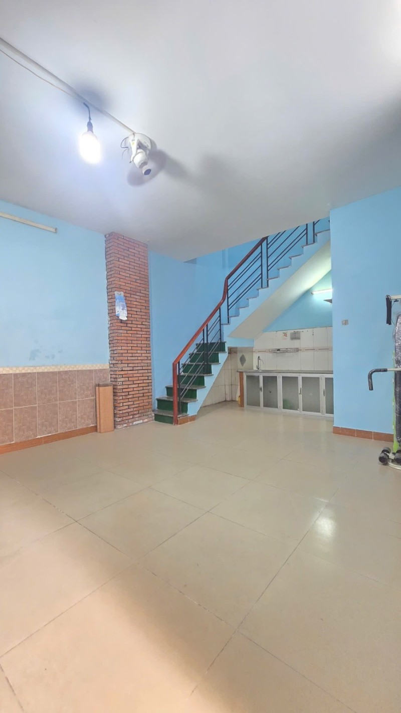 HÀNG HIẾM - NHANH MỚI KIP - NGUYỄN VĂN KHỐI GÒ VẤP - HẺM THÔNG CÁCH 30M RA MẶT TIỀN _ 42M2 - 2 TẦNG BTCT, 2PN SỔ A4 - CHỈ 2.95 TỶ THƯƠNG LƯỢNG