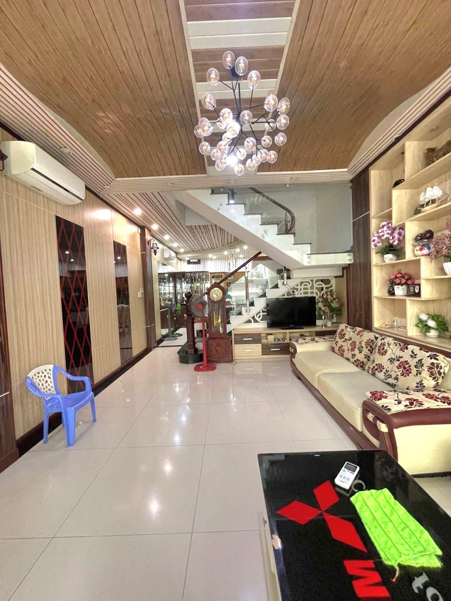 BÁN NHÀ ĐẸP SÁT TÂN KỲ TÂN QUÝ - AEO.N MAILL - ( 5X14M )