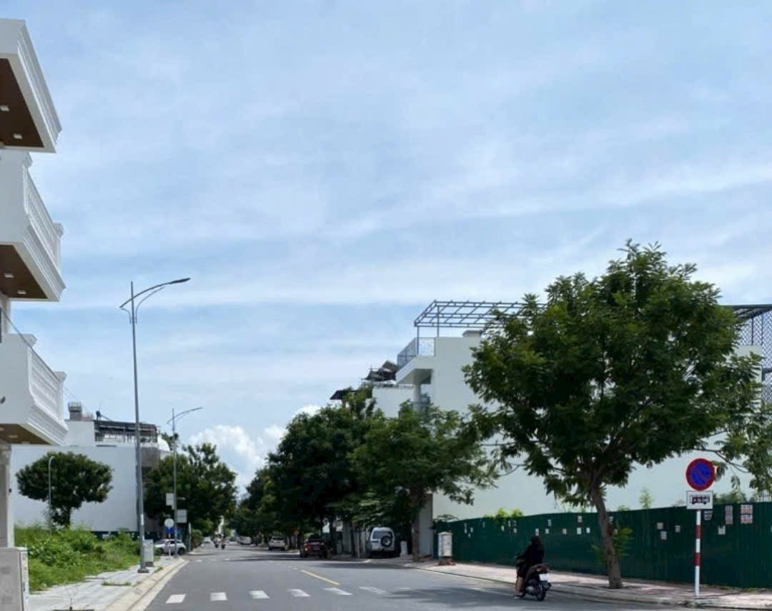 Bán đất mặt tiền đường số 23 Sổ Hồng sang tên giá rẻ bèo