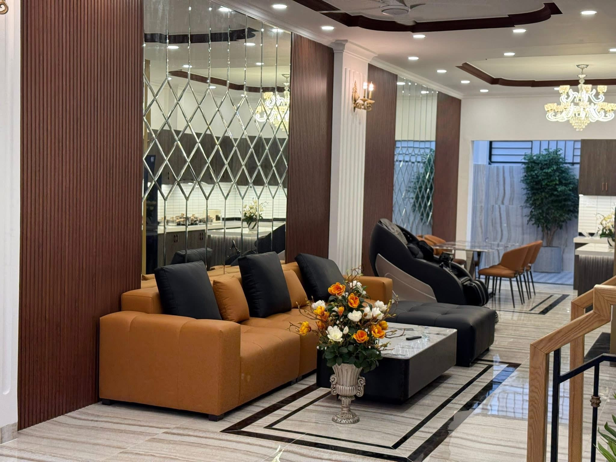 HQ39 Bán nhà 3 tầng mới xây mặt tiền đường số 13 KĐT Hà Quang 2 - gần trung tâm Nha Trang