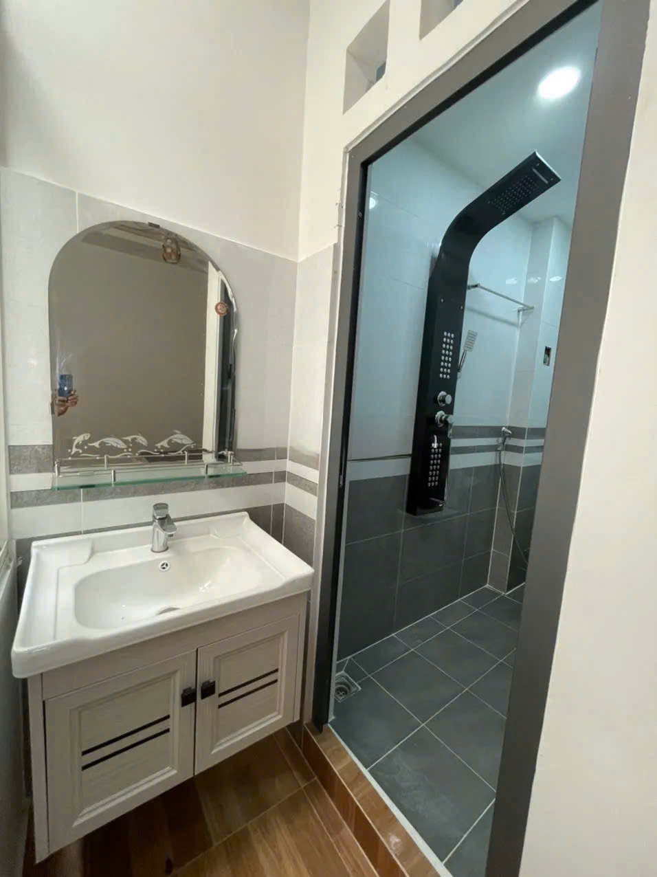 Gần Vincom Phan Văn Trị dưới 6 tỷ, căn 58m2 đường Số 14, Gò Vấp, hẻm 4.5m, xây 1 trệt 3 lầu