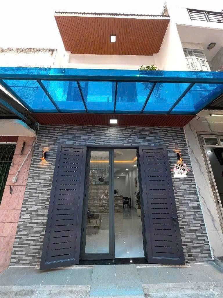 Giảm giá mạnh chỉ 2,6tỷ cho 46,7m2. Nhà đường số 14, p5, GV. Sẵn hợp đồng thuê 15tr/1 tháng
