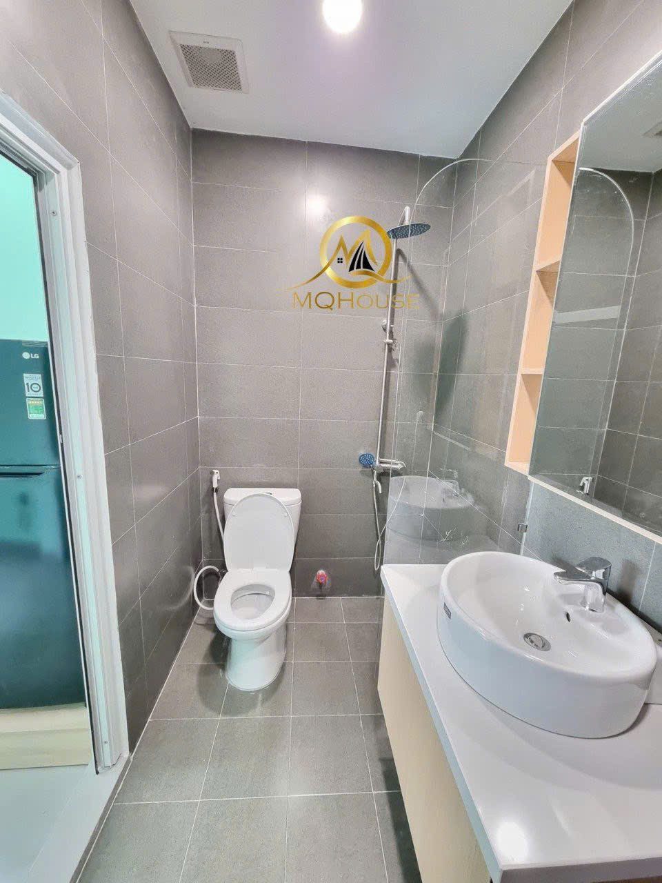 MTKD ngay Nguyễn Văn Khối_4,3x15m_5 tầng, khu dân cư sầm uất+cv Làng Hoa