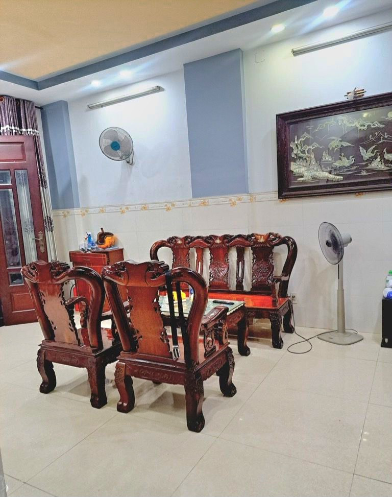 BÁN NHÀ ĐẸP SÁT LÊ VĂN QUỚI - NGÃ TƯ 4 XÃ - HẺM ÔTÔ - 4PN - ( 8X12M )