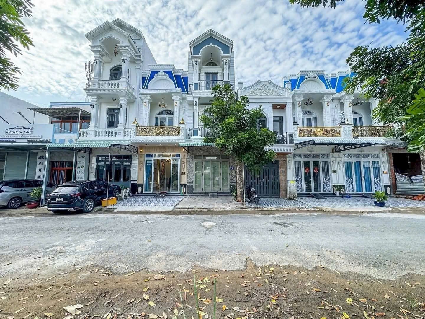 NHÀ 2 LẦU GIÁ TỐT ĐƯỜNG SỐ 2 KDC CỬU LONG