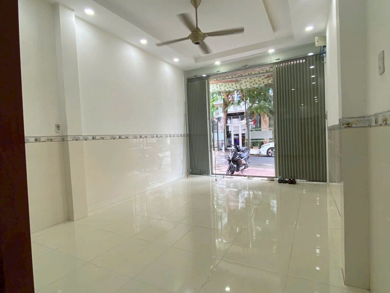 CÒN 1 CĂN DUY NHẤT GIÁ 15TR/THÁNG KDT HÀ QUANG 2 - NHA TRANG. LH 0905 800 366 - E Hiền