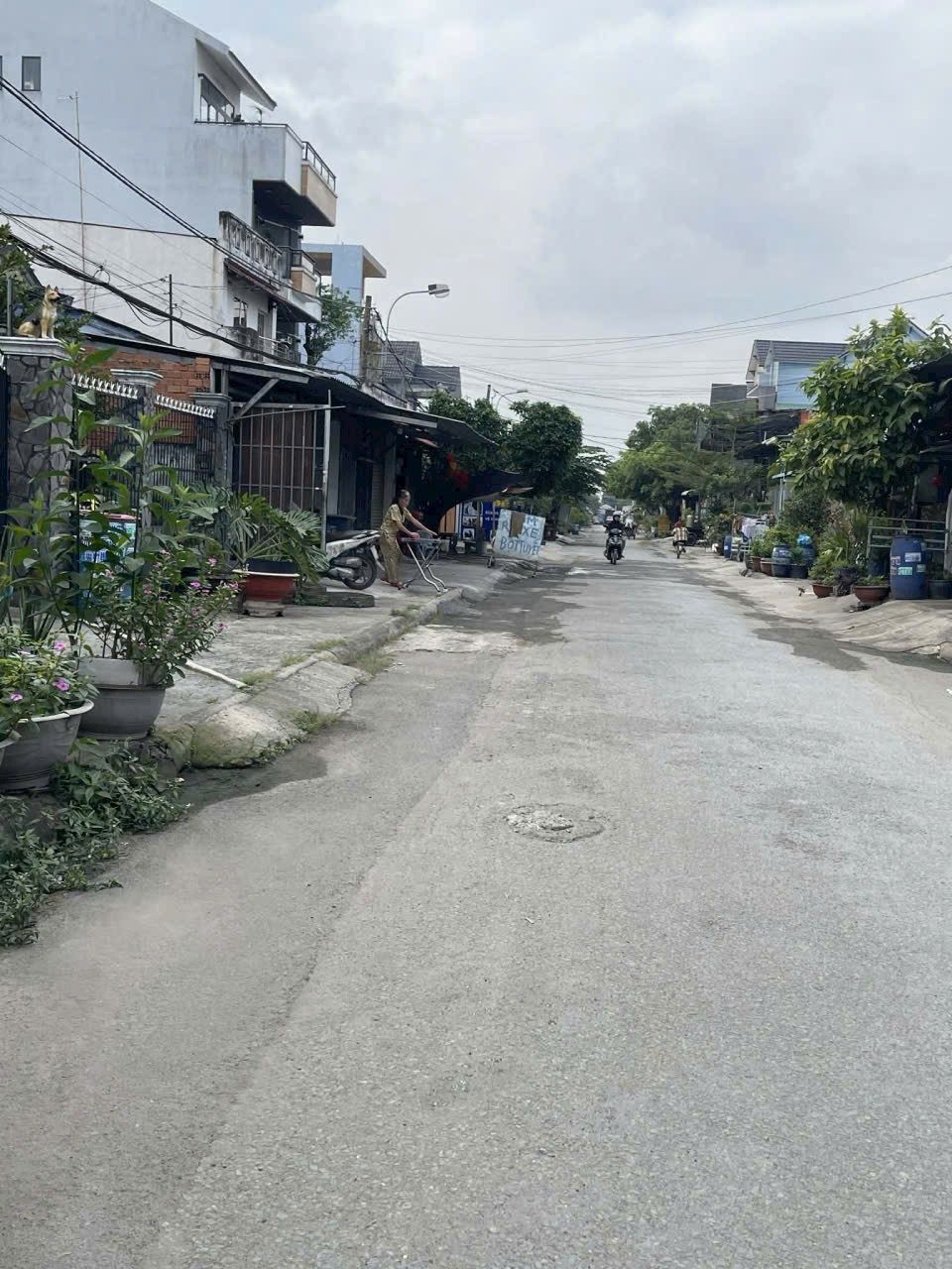 Bán nhà mặt bằng buôn bán kinh doanh đường Số 20 xã Vĩnh Lộc B Bình Chánh TPHCM, DT: 7x28m.