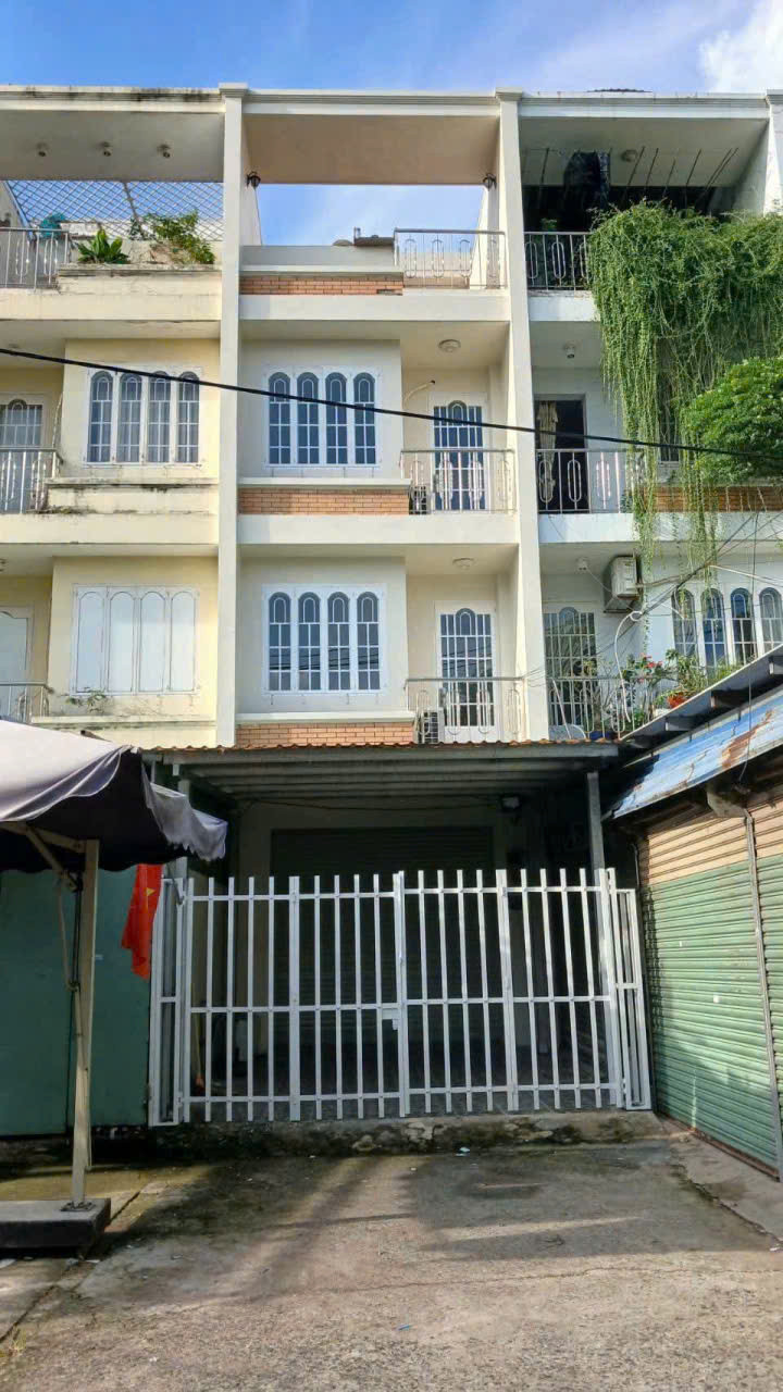 Nhà 4 tầng Mặt Tiền Đường 23 giao Phạm Văn Đồng 82m2 cho thuê giá tốt