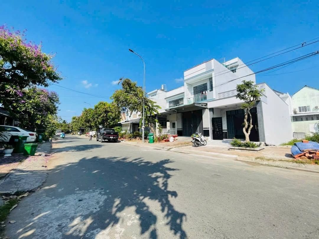 Bán nhà 90m² full thổ cư ngang 4.5m giá 2.75 tỷ tại Đường số 3 Phường An Bình