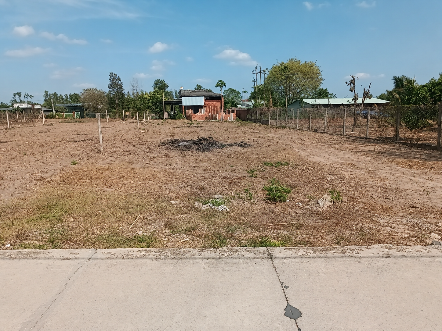 Bán đất 1200m² có sẵn 300m² thổ cư Đường số 31 Xã Nghĩa Thành - Gần KCN Sonaderzi
