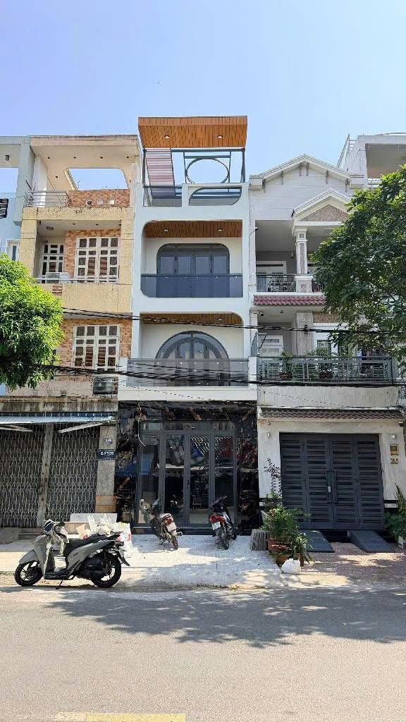 Bán nhà mặt tiền đường số 34 ngay Aeon (4m x 20m x 4 tầng) giá 12.9 tỷ Phường Bình Trị Đông B