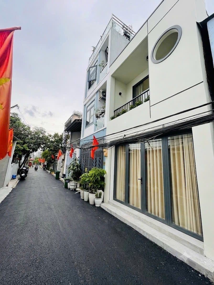 Bán nhà h xe hơi, đường số 34, linh đông - 40m2 - giá 4.7 tỷ TL