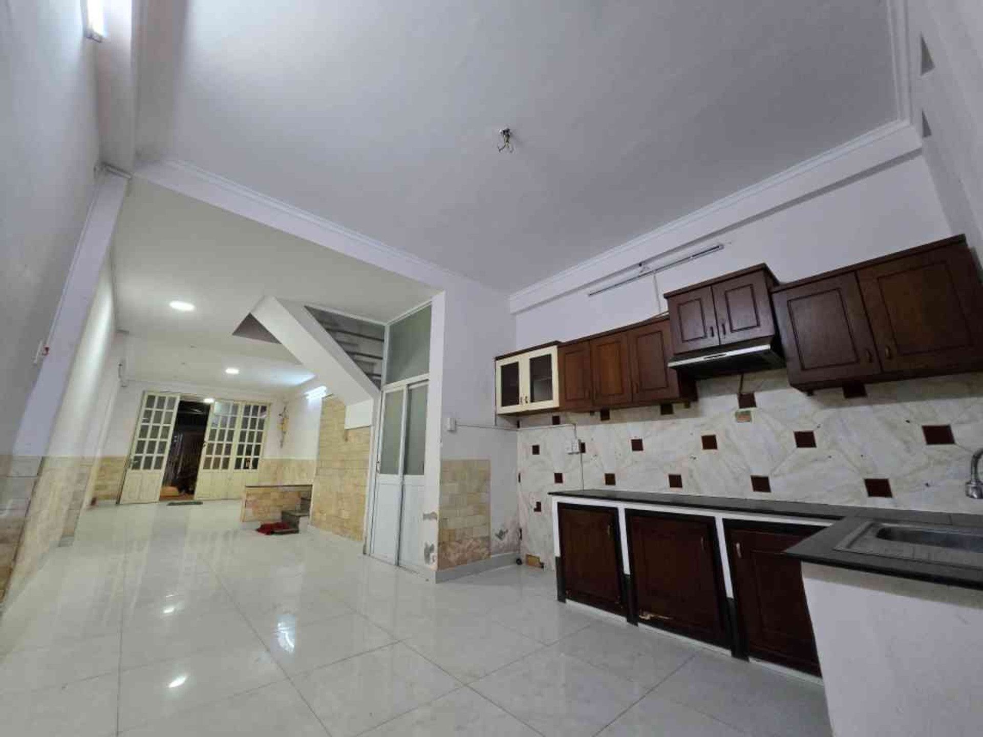 [HIỆP BÌNH CHÁNH - 64M² - 3 TẦNG] - NHÀ HẺM XE HƠI TRÁNH - KINH DOANH TỐT - SỔ VUÔNG VỨC