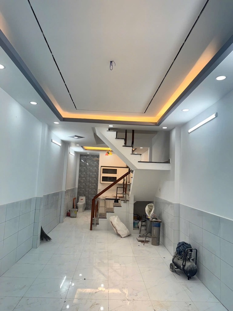 Bán nhà gần Nguyễn Sơn, Tân Phú, 48m2 (4x12), 2 tầng đẹp, chỉ hơn 5 tỷ HCM