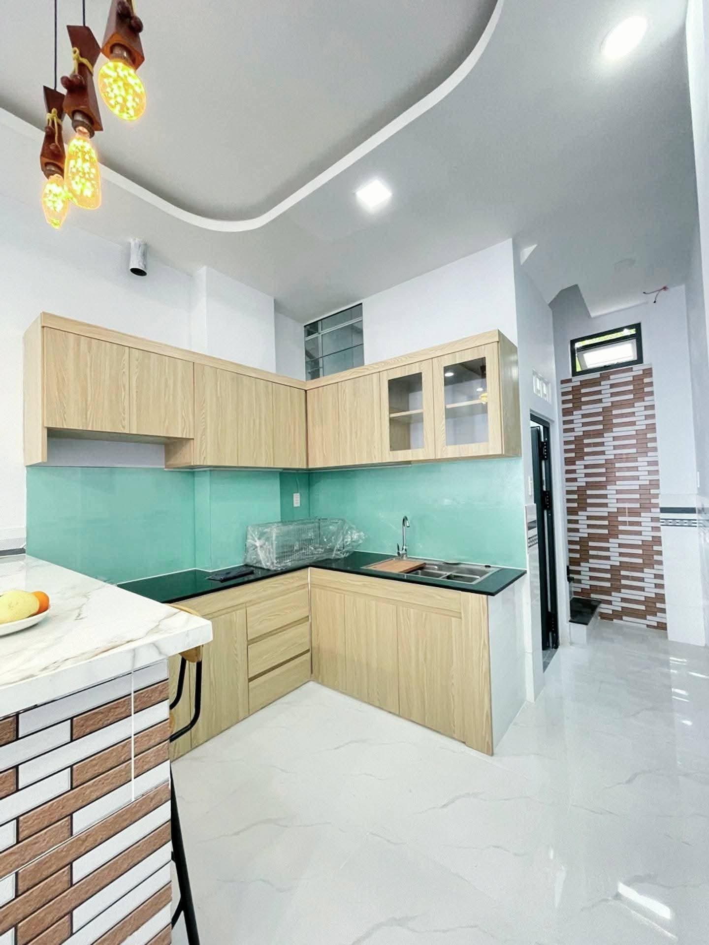 📍 Sát Tân Kỳ Tân Quý - dtsd 72m² cho 3 tầng - nhà mới kinh doanh đỉnh - nhỉnh 3 đồng