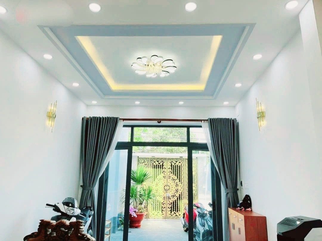 BÁN NHÀ MẶT TIỀN ĐƯỜNG SỐ 4, LINH TÂY - 106m2 - GIÁ 12.5 TỶ