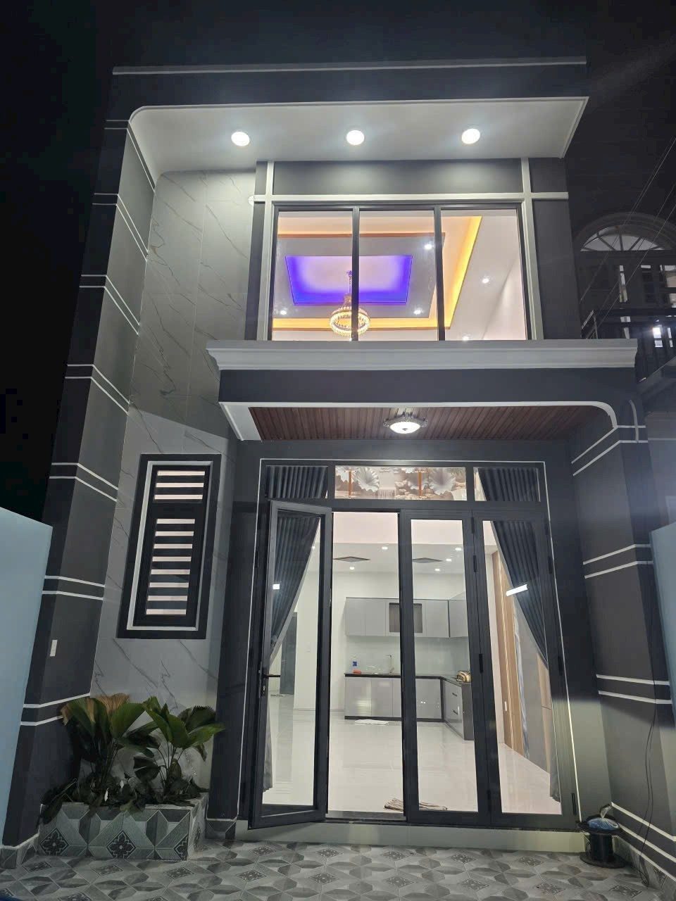 Nhà bán dt=5×21, xã phước vĩnh an, huyện củ chi, tp hcm, nhà 3 phòng ngủ gắn mấy lạnh, năng lượng mặt trời, sân để xe oto đường nhựa thông, gần ngã tư cây bài, cách thị trấn củ chi 1km, Giá chỉ có 3,450 tỷ