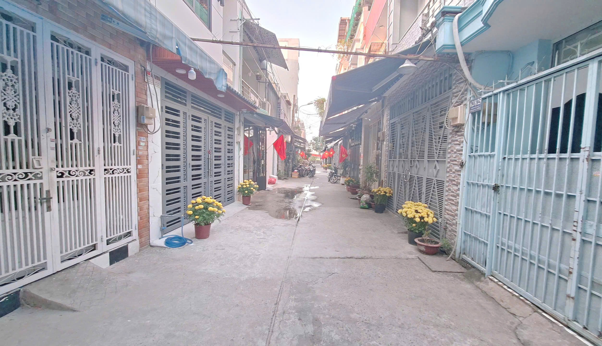 Nhà mới Bình Hưng Hòa_Dt (40m2), nhỉnh 4ty_Full nội thất