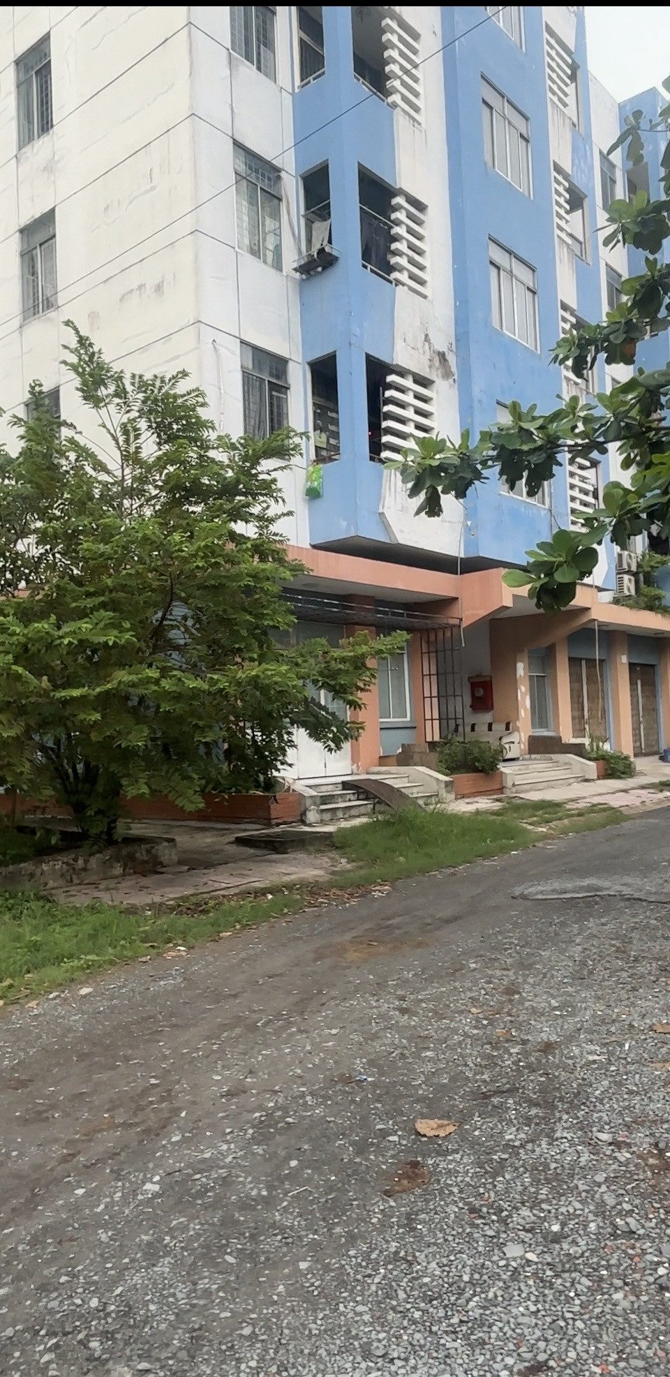 bán chung cư lầu 2 giá 850 triệu tại Đường số 5 Xã Tân Vĩnh Lộc khu tái định cư vĩnh lộc b sổ hồng lâu dài