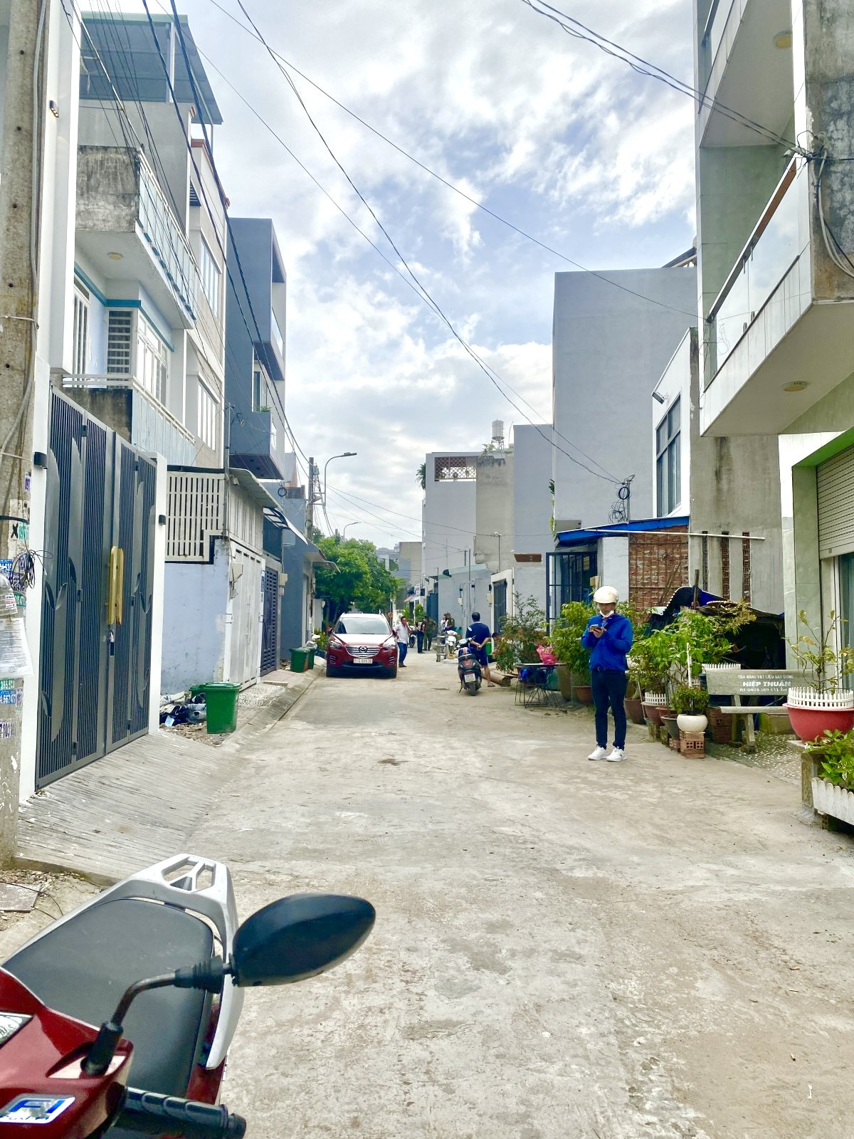 🚗 BÁN NHÀ 3 TẦNG - 61M2( 4.4*14) - HOÀN CÔNG - 4PN, 4WC - NHÀ MỚI XÂY - HẺM XE HƠI - SÁT VINHOMES GRAND PARK- LONG BÌNH, THỦ ĐỨC.