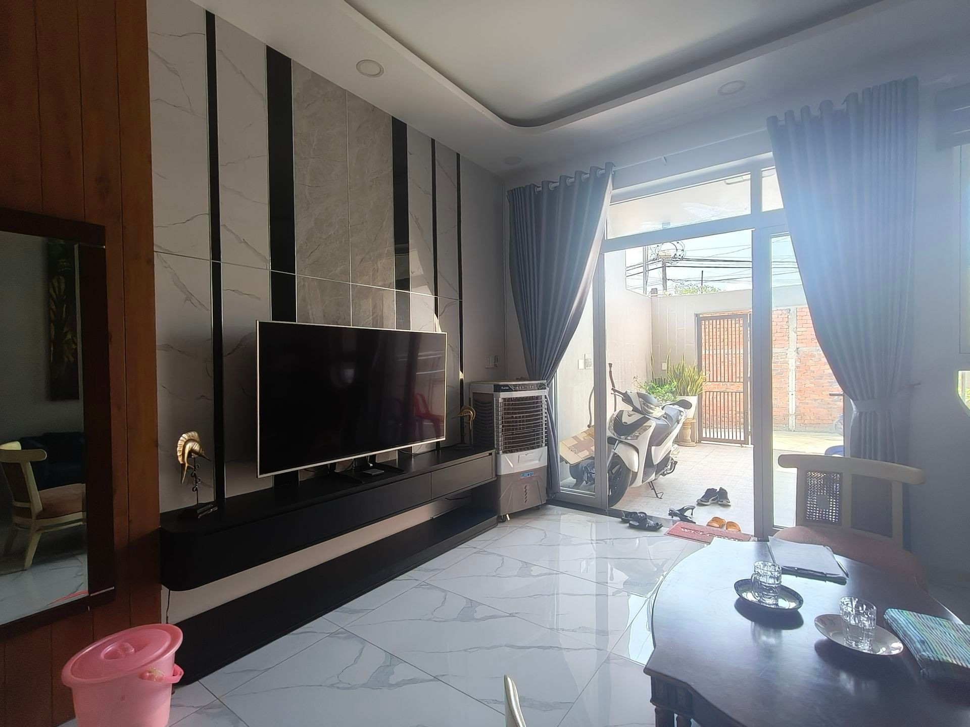 🚨🏡 NHÀ HXT 3 TẦNG MỚI-ĐẸP-HIỆN ĐẠI 106M2 CHỈ 6.6 TỶ NGANG LỚN, HIẾM-ĐƯỜNG SỐ 6 SÁT VINHOMES Q9