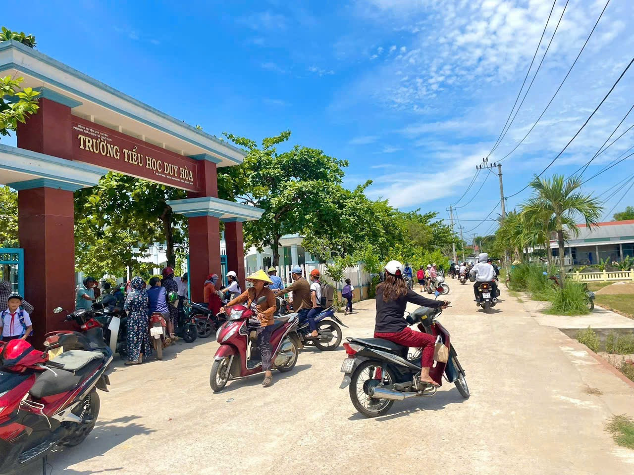 ✨💫 NGON LUÔN💢 Ngang 10 mét - 200m2 giá  nhỉnh 450 triệu
