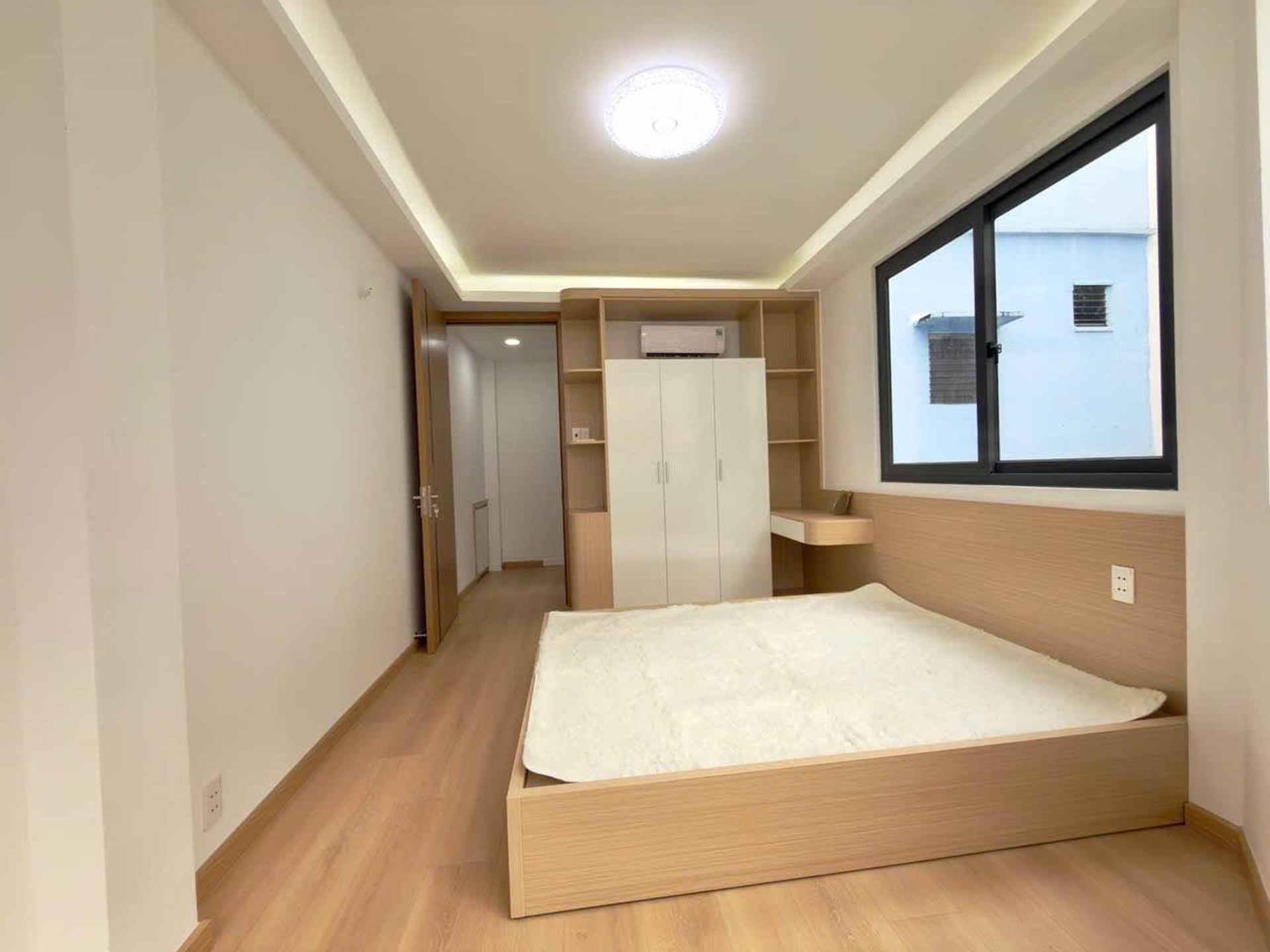 QUẬN 3, CƯ XÁ ĐÔ THÀNH, HXH ĐỖ CỬA, NHÀ ĐẸP 4 TẦNG, HOÀN CÔNG ĐỦ, CHỈ 6,8T