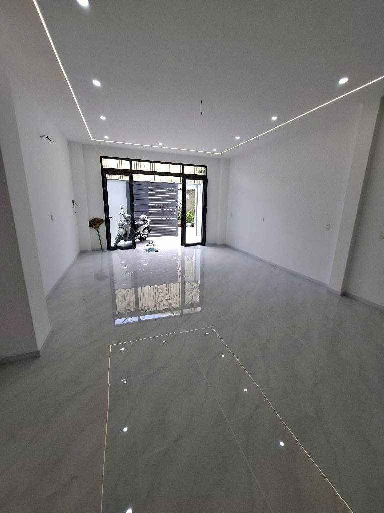 CẦN BÁN NHÀ ĐẸP 4 TẦNG HXH ĐƯỜNG SỐ 7  BINH TÂN