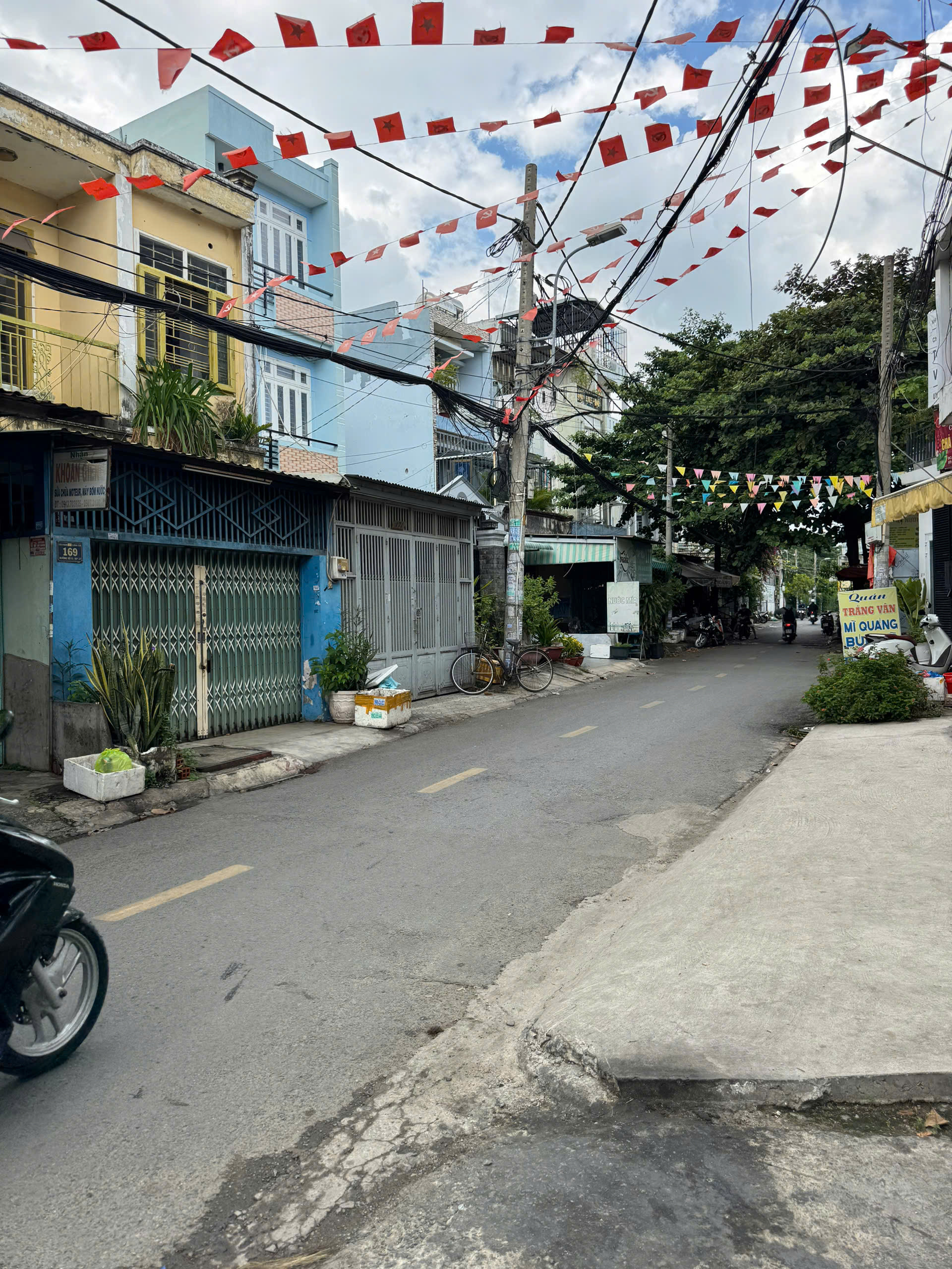 🔥 NHÀ ĐẸP – HẺM 8M XE HƠI QUAY ĐẦU – SÁT AEON TÂN PHÚ MÀ GIÁ CHƯA ĐẾN 5 TỶ 🔥