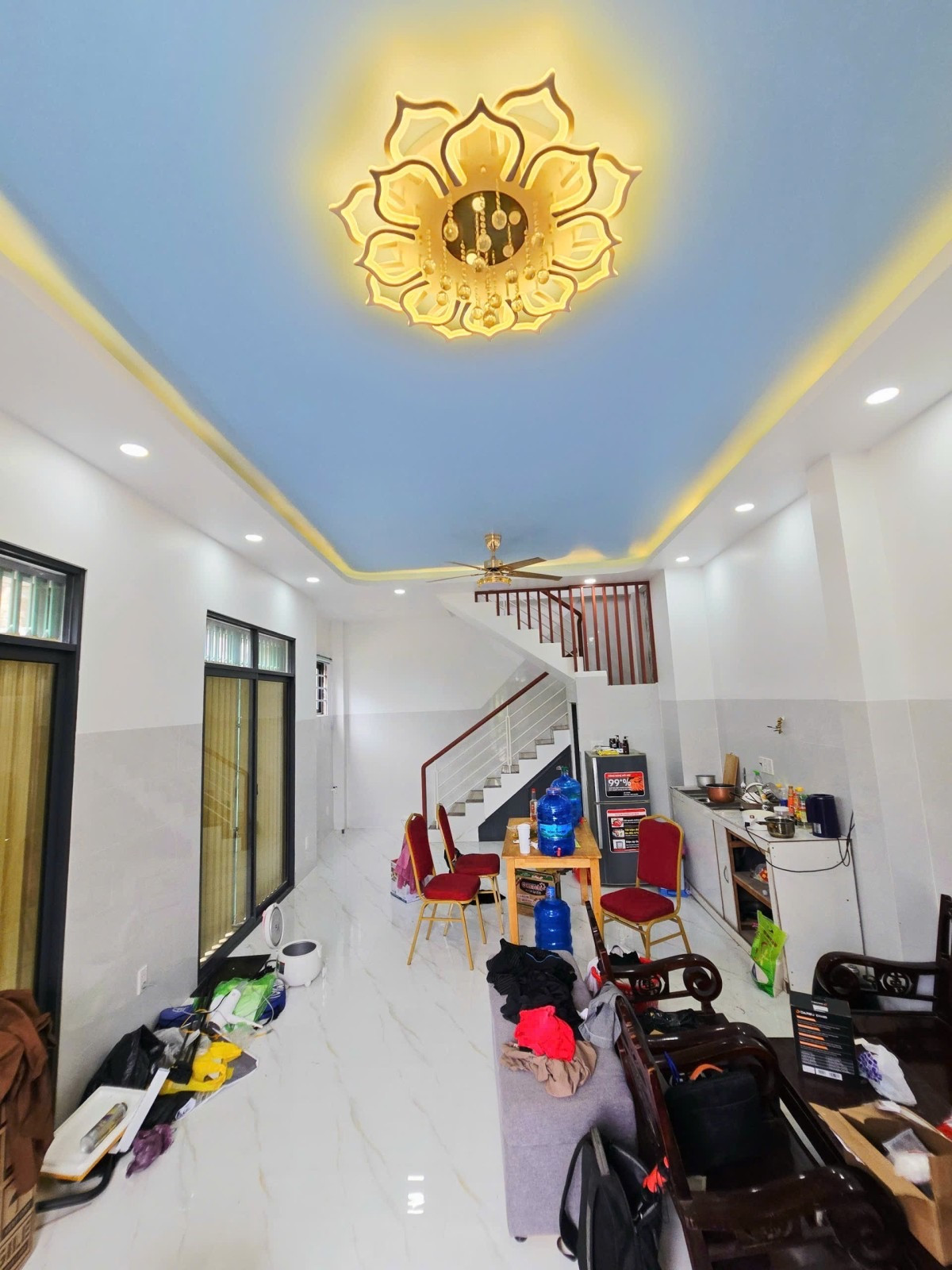 🚗 BÁN NHÀ 3 TẦNG - 54M2(5.2*10.4) - HOÀN CÔNG - ĐƯỜNG 10M, VỈA HÈ - ĐANG CHO THUÊ 7TR/TH - CĂN GÓC HAI MẶT TIỀN ĐƯỜNG XE HƠI - GẦN CHỢ LONG PHƯỚC, THỦ ĐỨC.