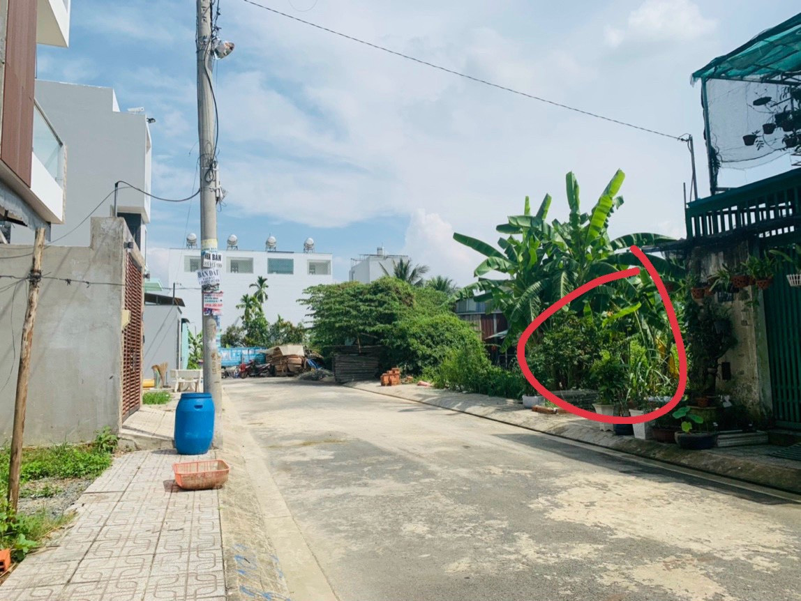Đất đẹp cần bán nhanh. Đường Số 8 .p trường Thạnh kdc Vạn Xuân