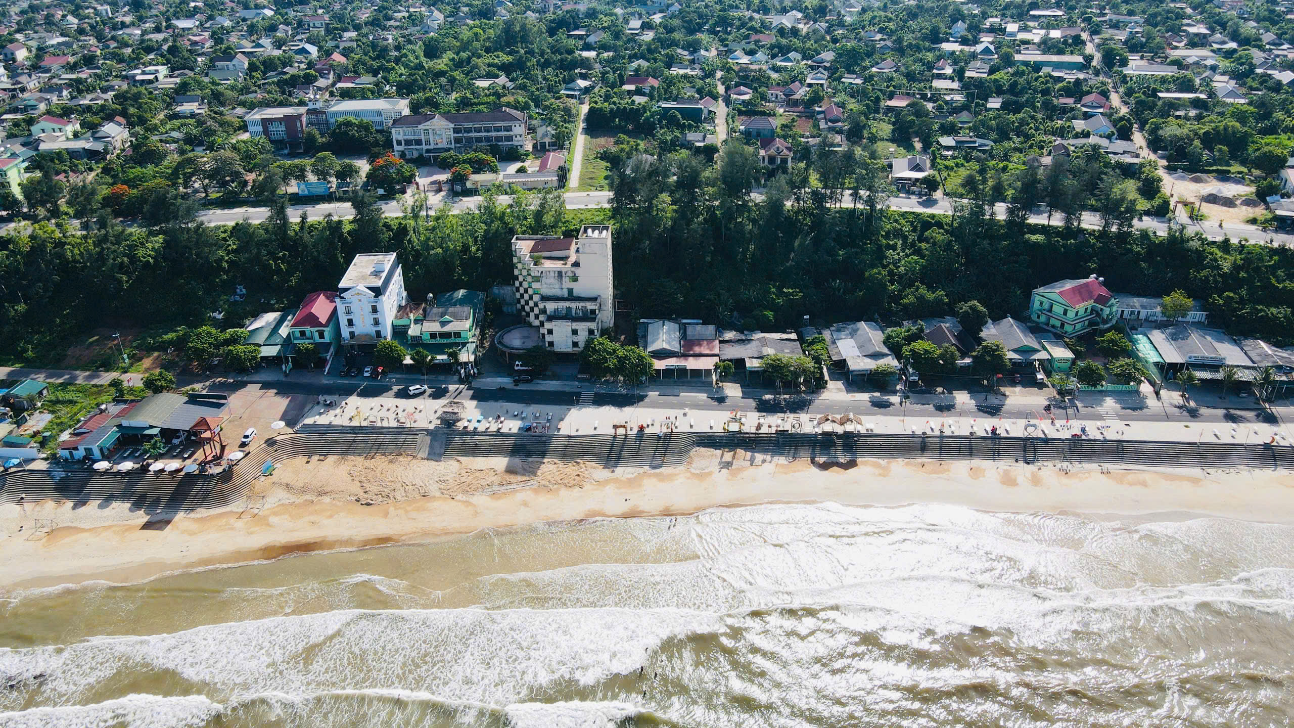 ĐẤT NỀN KINH DOANH VIEW BÃI TẮM CỬA TÙNG