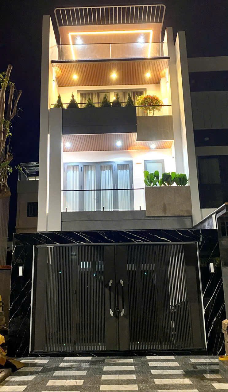 Bán nhà 100m² full thổ cư ngang 5m giá 9.65 tỷ tại Đường số 94 Phường Nam Nha Trang