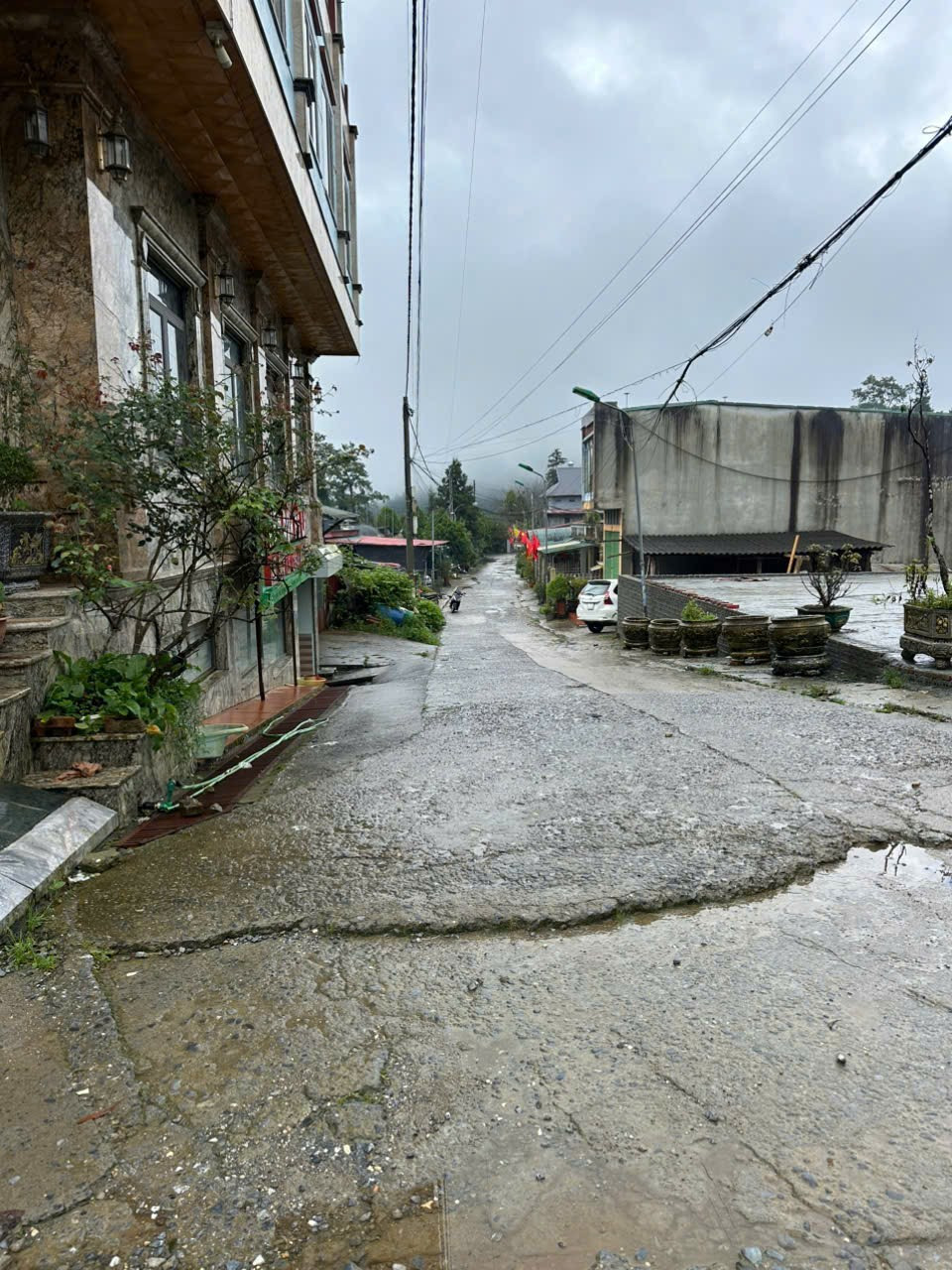 Bán đất ngay trung tâm Sapa đường sở than diện tích: 150m2 giá bán 14ty xyz